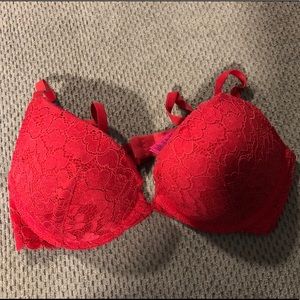 Red Obsession bra from La Senza
